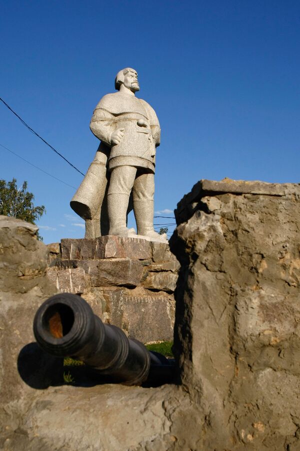 Памятник Емельяну Пугачеву в Саранске - Sputnik Абхазия