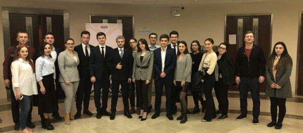 Молодые дипломаты Абхазии встретились со студентами МГИМО Молодые дипломаты Абхазии встретились со студентами МГИМО - Sputnik Абхазия