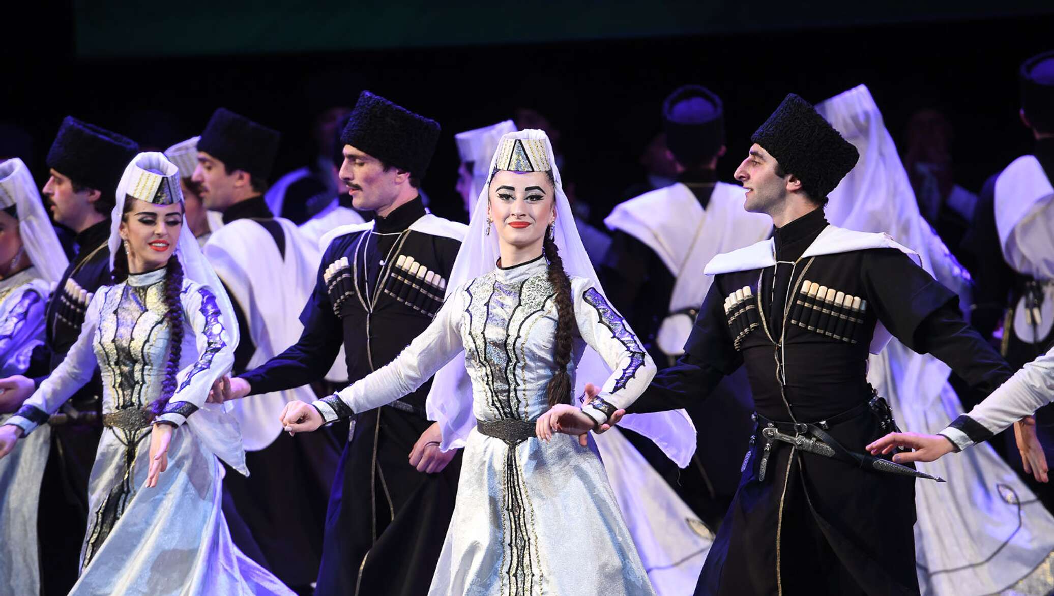 Абхазский национальный костюм женский