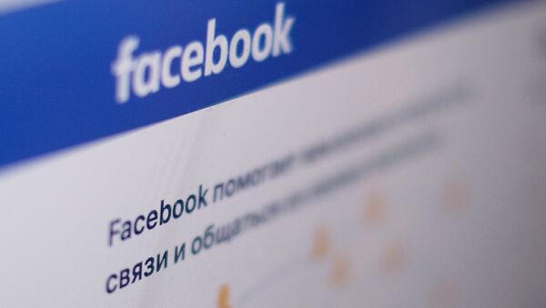 Страница социальной сети Фейсбук на экране компьютера. - Sputnik Абхазия
