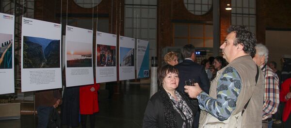 Выставка Два взгляда. Две страны в Еврейском музее и Центре толерантности в Москве - Sputnik Абхазия