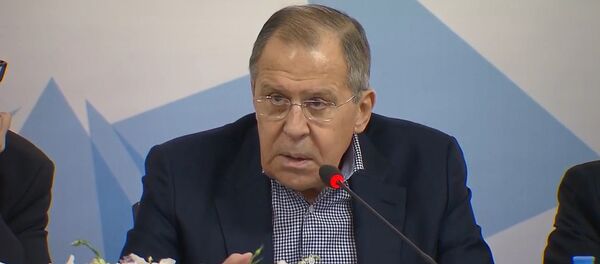 Лавров об отравившем Скрипалей химикате Лавров об отравившем Скрипалей химикате - Sputnik Аҧсны