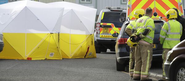 Пожарные и военные работают в Солсбери, где были отравлены Скрипали - Sputnik Абхазия