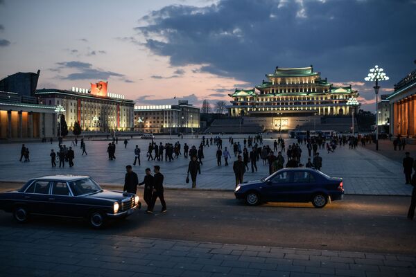 Площадь Ким Ир Сена в Пхеньяне - Sputnik Абхазия