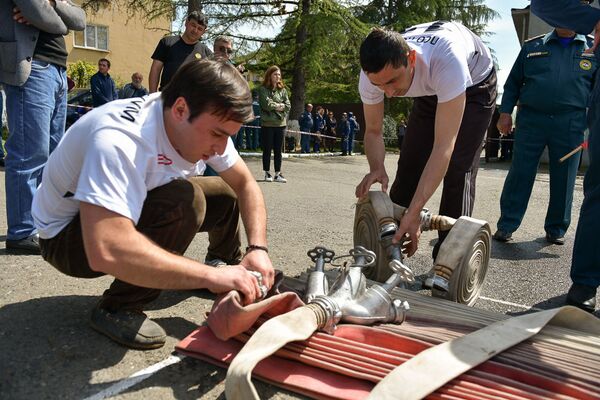 Учения МЧС к 100-летию пожарной службы Министерства по чрезвычайным ситуациям - Sputnik Абхазия
