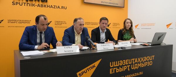 Визит на перспективу: абхазские депутаты рассказали о парламентском форуме в Крыму Визит на перспективу: абхазские депутаты рассказали о парламентском форуме в Крыму - Sputnik Абхазия