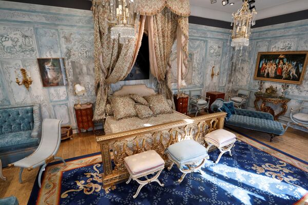 Парижский Hotel Ritz продает с аукциона мебель и предметы интерьера - Sputnik Абхазия