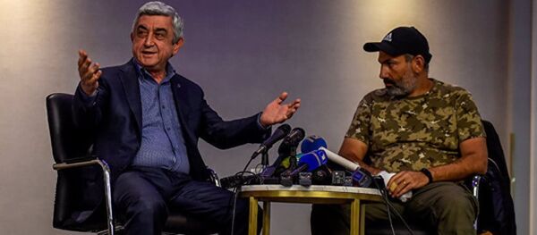 Саргсян прервал переговоры с лидером оппозиции - Sputnik Абхазия