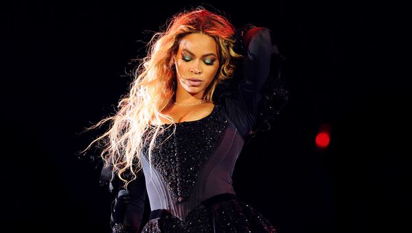 Певица Beyonce на выступлении в Нью-Йорке в рамках своего мирового турне - Sputnik Абхазия