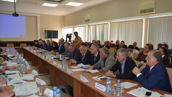 Совещание российских и абхазских специалистов по координации борьбы с мраморным клопом - Sputnik Абхазия