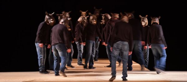 Премьера спектакля Носороги - Sputnik Абхазия