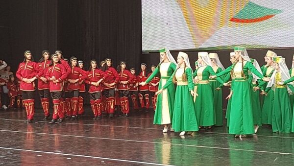 Ансамбль Абжьыуаа на фестивале в Сочи - Sputnik Абхазия