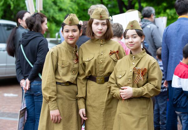 Участники акции «Бессмертный полк» и праздничных мероприятий в Сеуле - Sputnik Абхазия