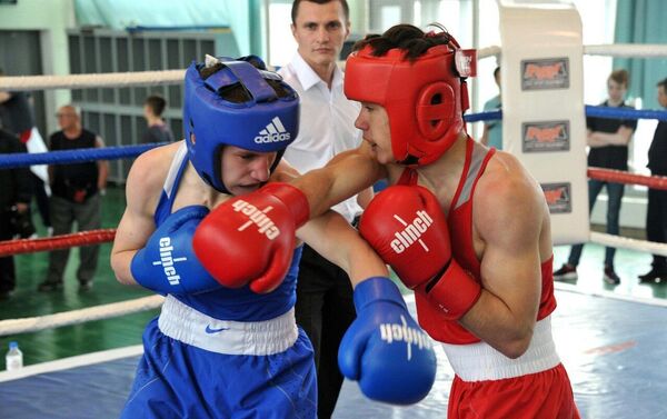 Молодой боксер из Гагры Герман Арджения одержал безоговорочную победу на первенстве Москвы - Sputnik Абхазия