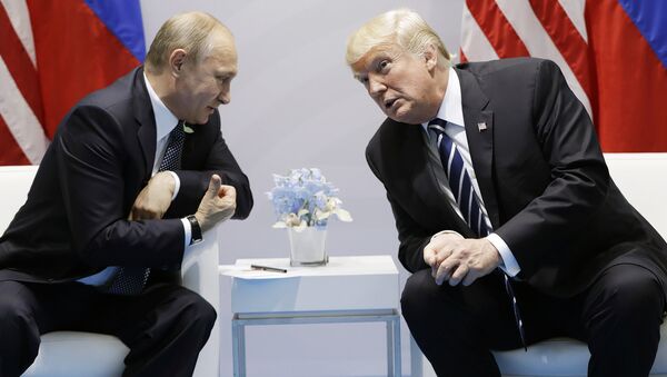Владимир Путин и Дональд Трамп, архивное фото - Sputnik Аҧсны