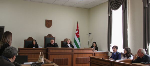 Рассмотрение уголовного дела, возбужденного против Эдуарда Адлейба Рассмотрение уголовного дела, возбужденного против Эдуарда Адлейба - Sputnik Абхазия