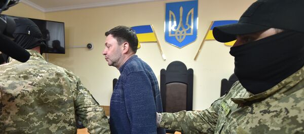 Руководитель портала РИА Новости Украина Кирилл Вышинский после заседания суда в Киеве Руководитель портала РИА Новости Украина Кирилл Вышинский после заседания суда в Киеве - Sputnik Абхазия