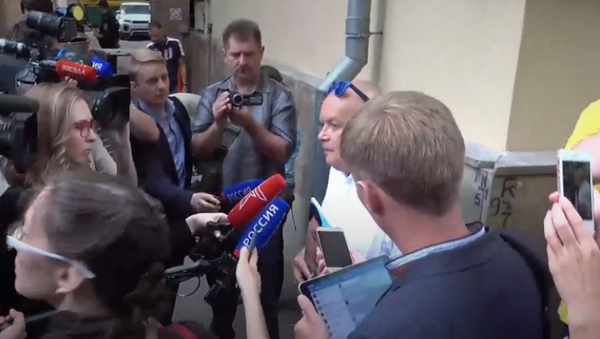 LIVE: Митинг в поддержку арестованного на Украине журналиста Кирилла Вышинского - Sputnik Абхазия