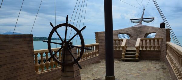 Мемориал в память о жертвах Кавказской войны в Гудауте Мемориал в память о жертвах Кавказской войны в Гудауте - Sputnik Аҧсны