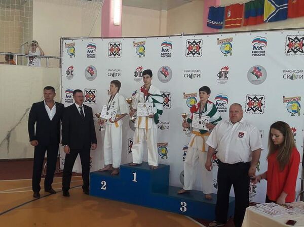 Первенство Краснодарского края по каратэ кёкусинкай и детский турнир Открытый татами в Сочи - Sputnik Абхазия