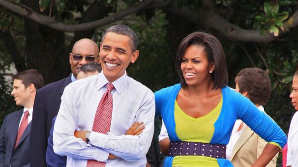 Американский президент Барак Обама с супругой Мишель на Южной лужайке Белого дома. - Sputnik Абхазия