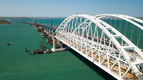 Строительство Крымского моста и автомобильных подходов со стороны Краснодарского края. - Sputnik Абхазия