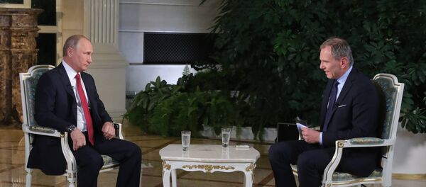 Президент РФ В. Путин дал интервью австрийскому телеканалу ORF Президент РФ В. Путин дал интервью австрийскому телеканалу ORF - Sputnik Абхазия