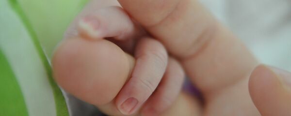 Рука ребенка Рука ребенка - Sputnik Абхазия