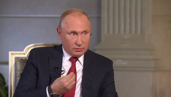 Владимир Путин дал интервью австрийскому телеканалу ORF - Sputnik Абхазия