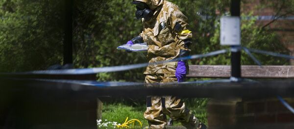 В Солсбери приступили к очистке связанных с отравлением Скрипалей мест - Sputnik Абхазия