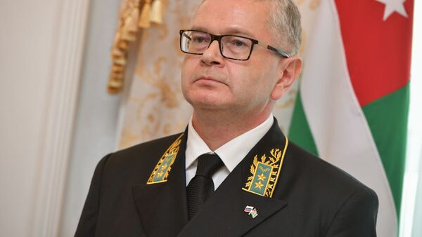 Чрезвычайный и Полномочный посол России в Абхазии Алексей Двинянин - Sputnik Абхазия