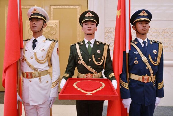 Орден Дружбы КНР для вручения президенту РФ Владимиру Путину - Sputnik Абхазия