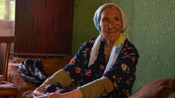 Бездомная бабушка Оля - Sputnik Абхазия