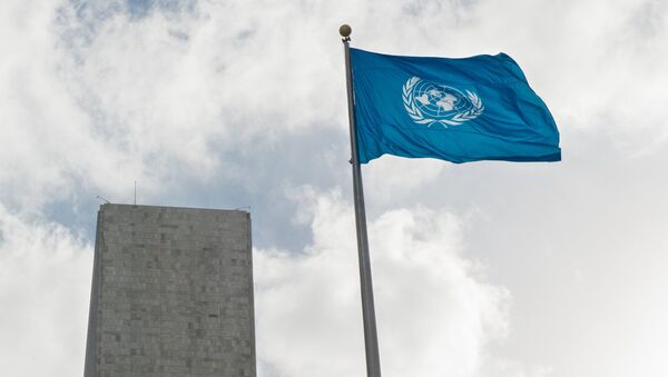 Флаг у Штаб-квартиры ООН - Sputnik Абхазия