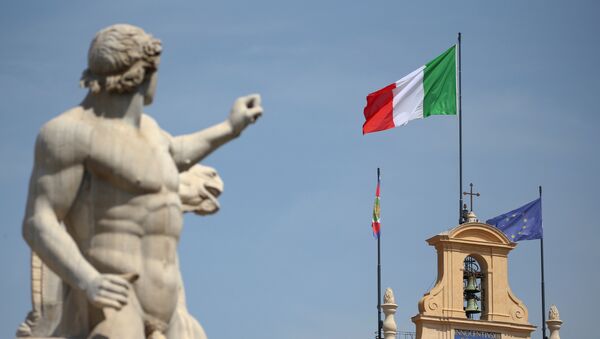 Флаги Италии и Евросоюза над Римом - Sputnik Абхазия