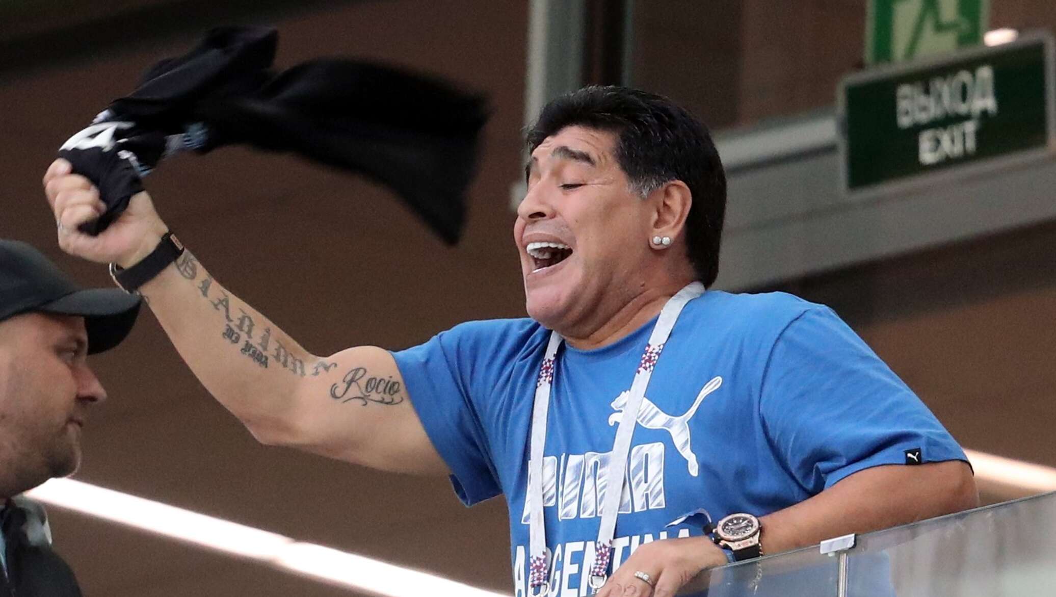 Диего армандо марадона. Марадона наполи. Диего армандо марадона на чм 2018. Диего армандо марадона фото. Марадона футболист аргентина.