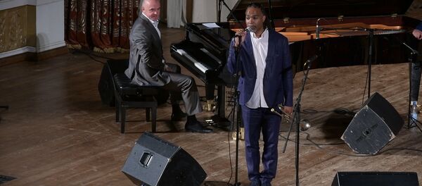 Джаз для всех: как Сухум накрыла свободная музыка - Sputnik Абхазия