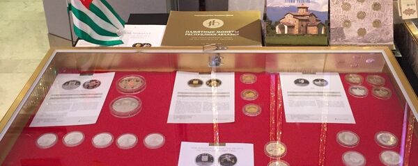 Нумизматическая выставка Hong Kong International Numismatic Faire Нумизматическая выставка Hong Kong International Numismatic Faire - Sputnik Абхазия