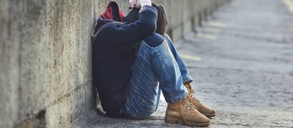 Подросток на улице - Sputnik Абхазия