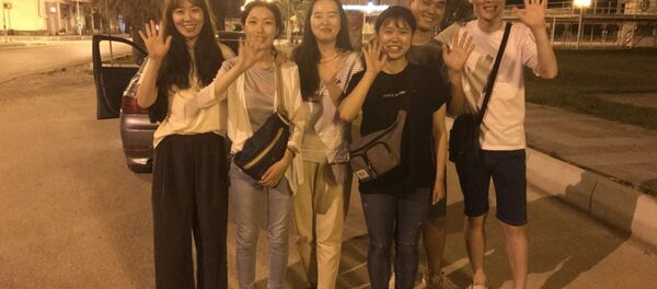 Студенты из Южной Корее на отдыхе в Абхазии Студенты из Южной Корее на отдыхе в Абхазии - Sputnik Абхазия