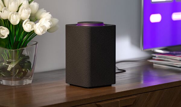 Яндекс.Станция — домашняя мультимедиа-платформа с голосовым помощником Алисой Яндекс.Станция — домашняя мультимедиа-платформа с голосовым помощником Алисой - Sputnik Абхазия