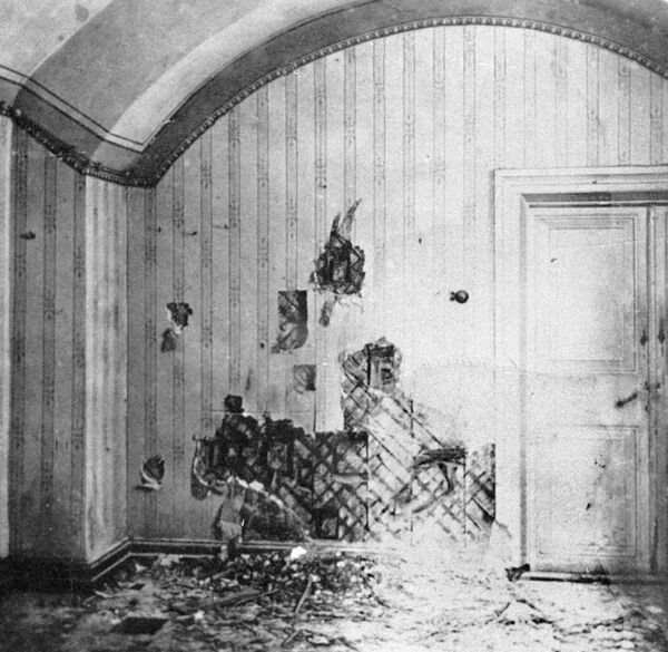 Комната Ипатьевского дома в Екатеринбурге, где расстреляли царскую семью - Sputnik Абхазия
