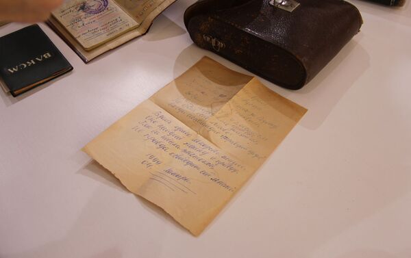 Ламара Кучуберия передала документы и вещи сына в Государственный музей Боевой Славы - Sputnik Аҧсны