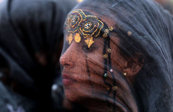Участница фестиваля Tan-Tan Moussem Berber в национальном марокканском наряде - Sputnik Абхазия