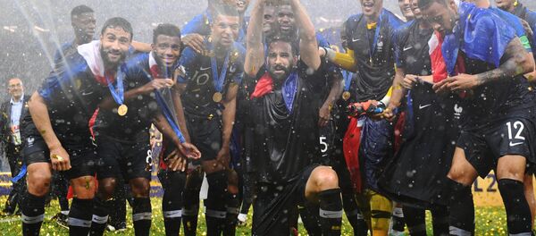 Награждение победителей ЧМ-2018 по футболу Награждение победителей ЧМ-2018 по футболу - Sputnik Абхазия