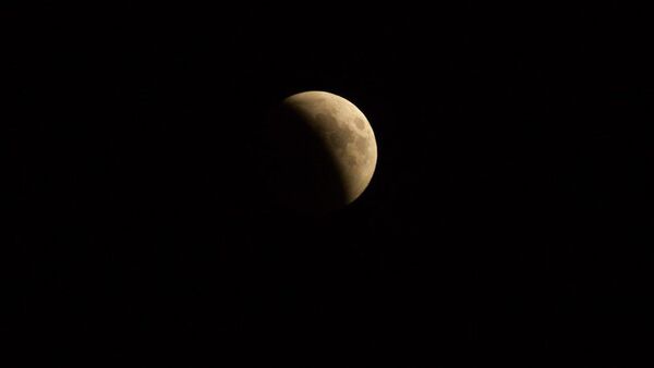 Лунное затмение в Абхазии - Sputnik Абхазия