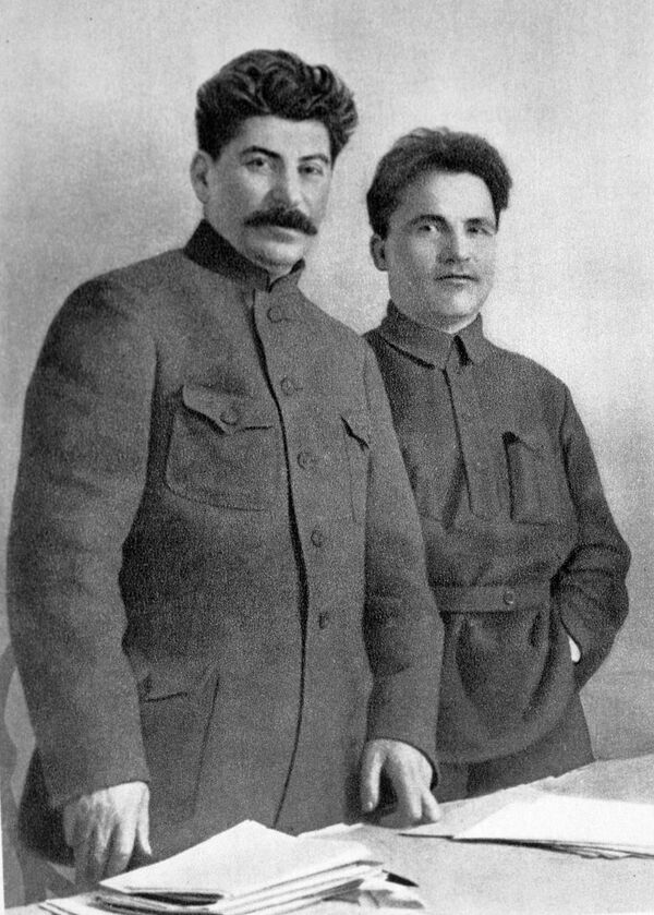 Иосиф Виссарионович Сталин и Сергей Миронович Киров - Sputnik Абхазия
