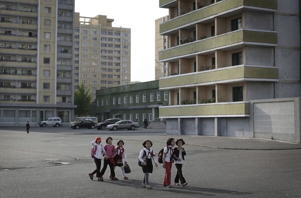 Школьники в Пхеньяне, Северная Корея - Sputnik Абхазия