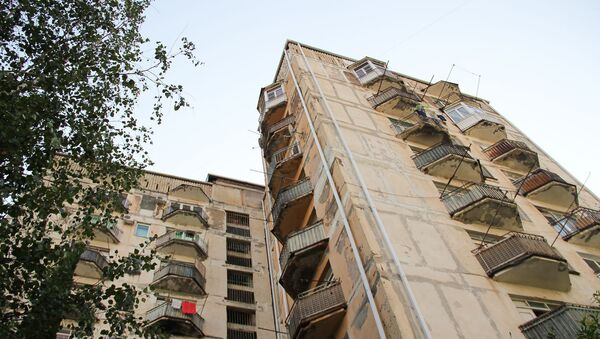 Три многоквартирных дома в микрорайоне Кемпинг в Гагре - Sputnik Абхазия