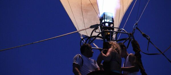 Подъем воздушного шара в воздух - Sputnik Абхазия